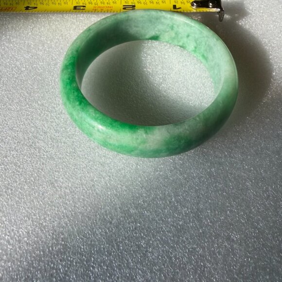 Jade Bangle Bracelet - Picture 4 of 4